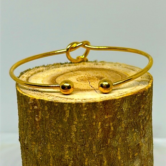 Handmade Heart-Shaped Sailboat Bangle Bracelet! - Picture 4 of 4